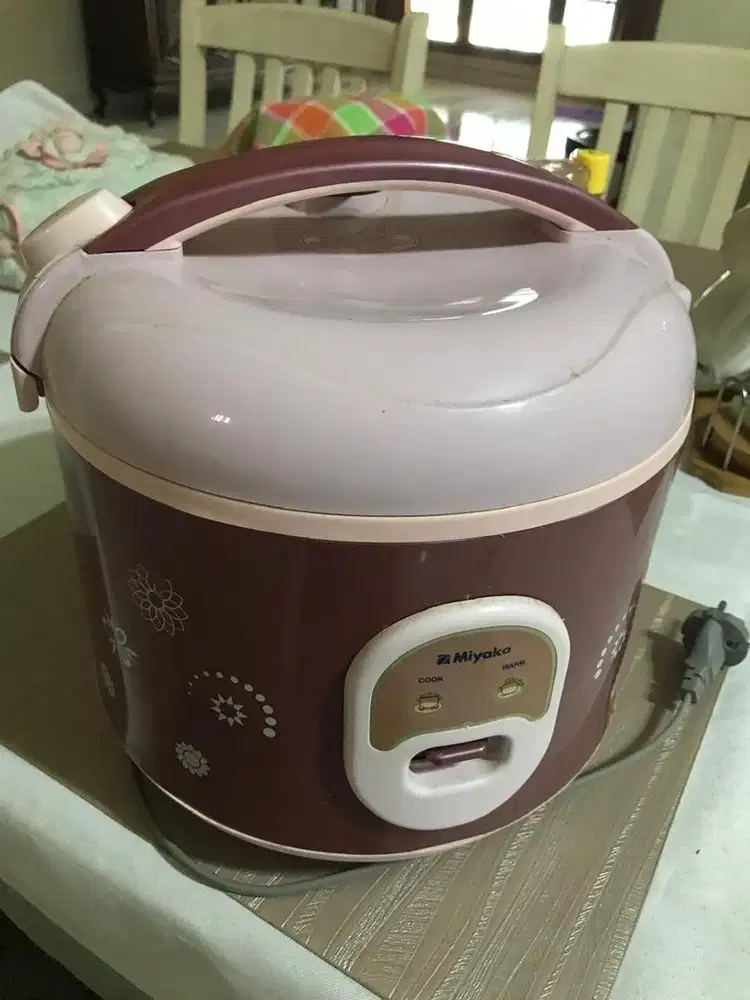 Dijual rice cooker miyako