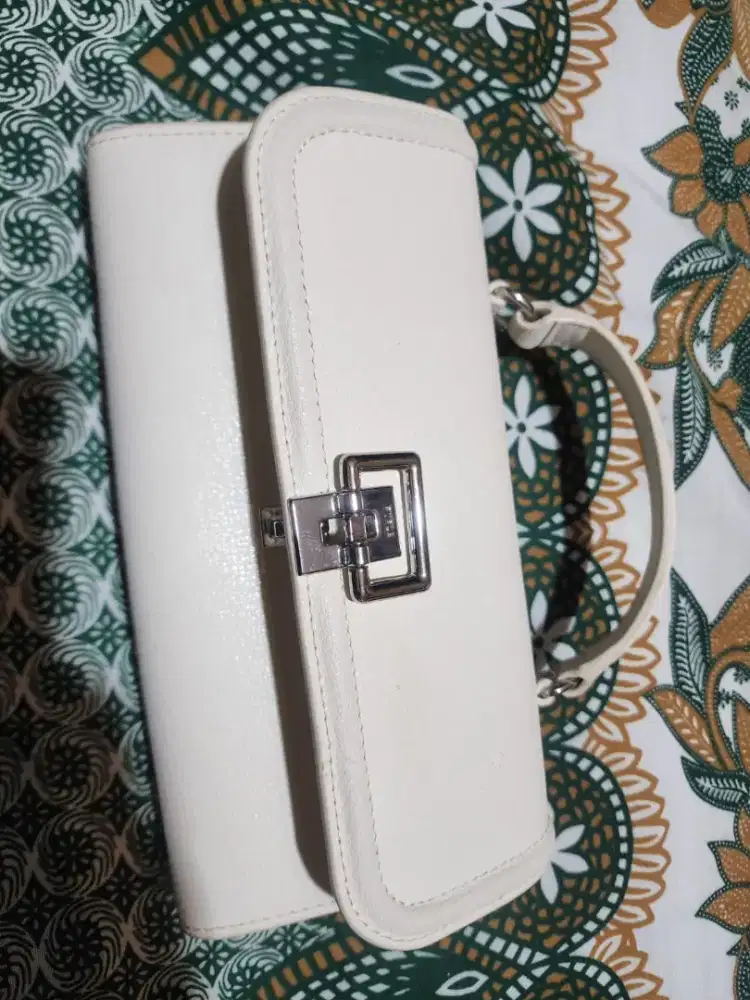 Tas wanita Furla