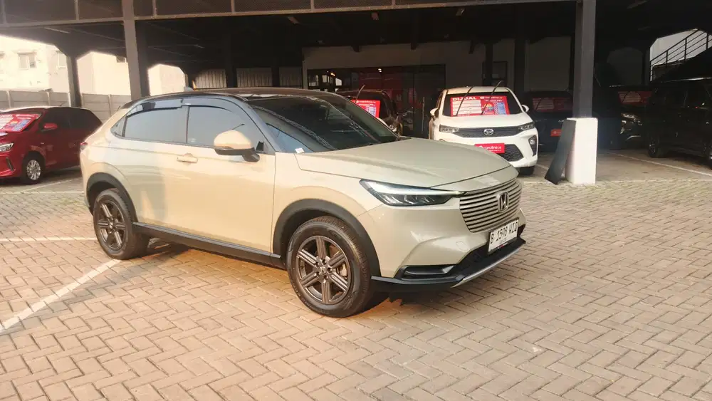HONDA HR-V E SE CVT 2023 - GARANSI 1 TAHUN CICILAN 3JTAN