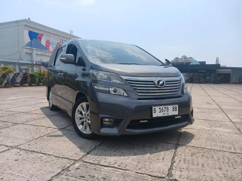 Toyota Vellfire Z 2010 / Alphard