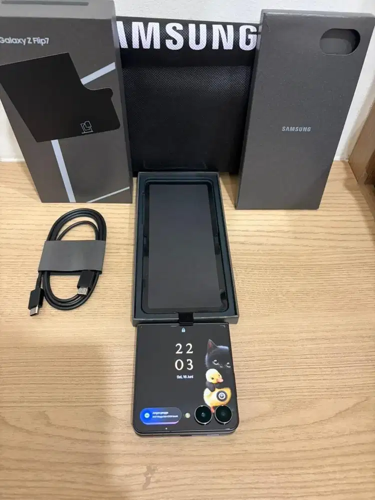 Samsung Galaxy Z Flip7 Black
