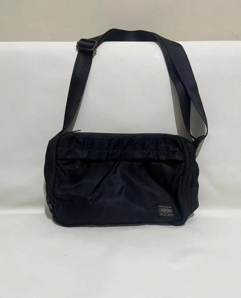 Porter yoshida slingbag