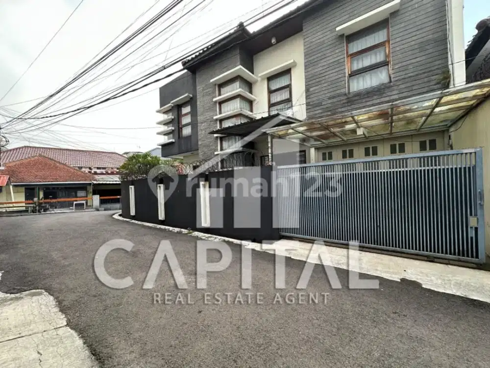Rumah Huk Nan Nyaman di Lingkungan Aman Tengah Kota Area Sukaluyu Surapati Dekat Banget Ke Dago