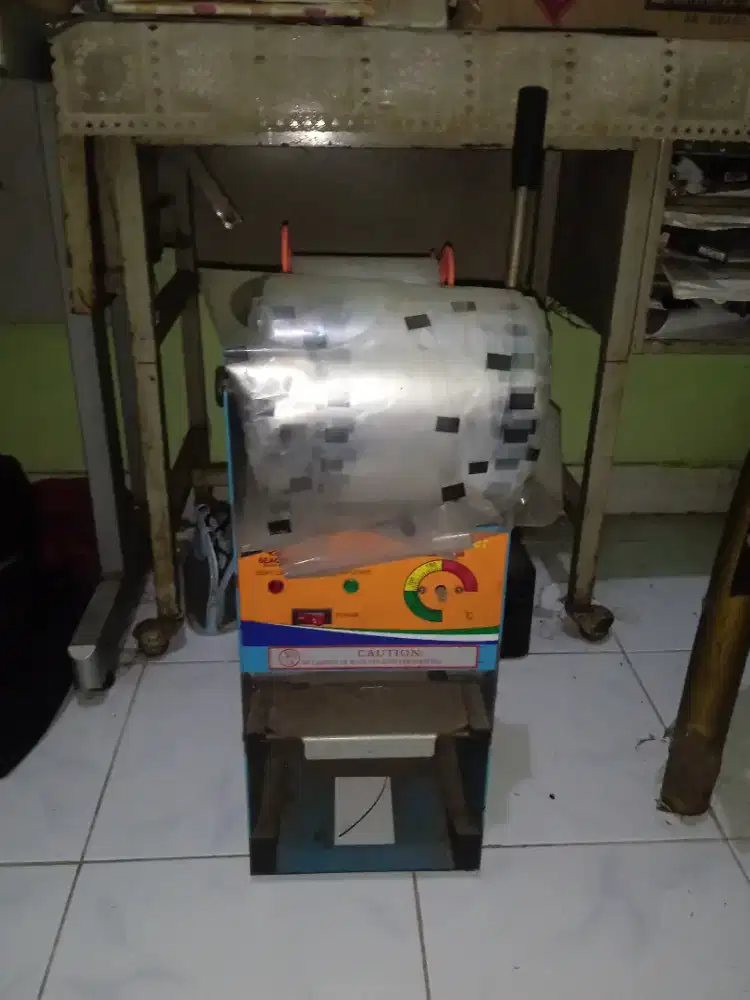Mesin Press Cup (Cup Sealer)
