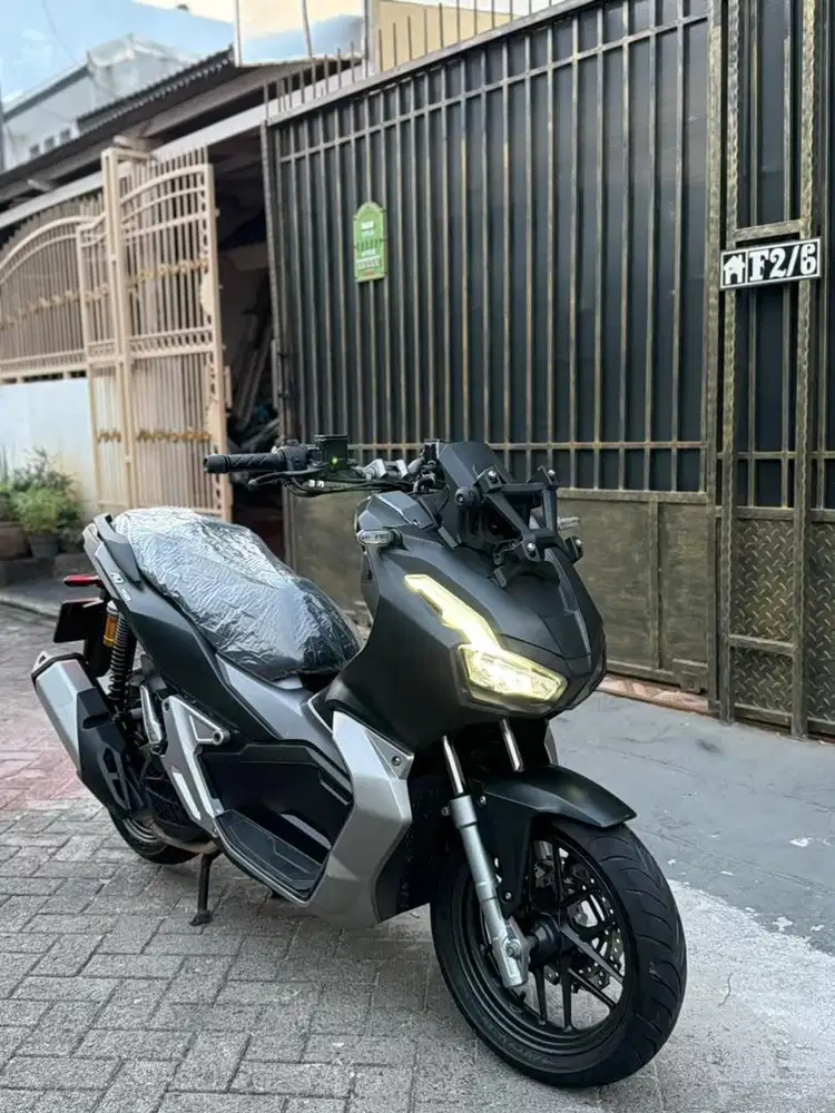 KM 6rb! HONDA ADV 150 CBS 2022 NIK 2021 PAJAK 01-2026