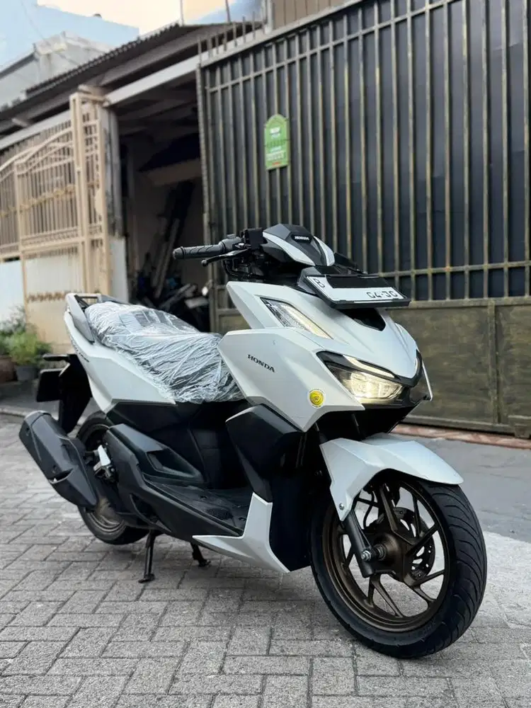 KM 818 KILO! HONDA VARIO 160 CBS SPECIAL EDITION 2025 PAJAK 04-2026