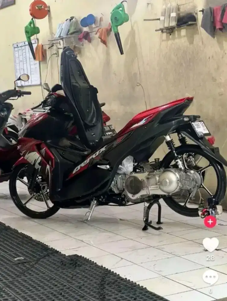 Yamaha Aerox New Old