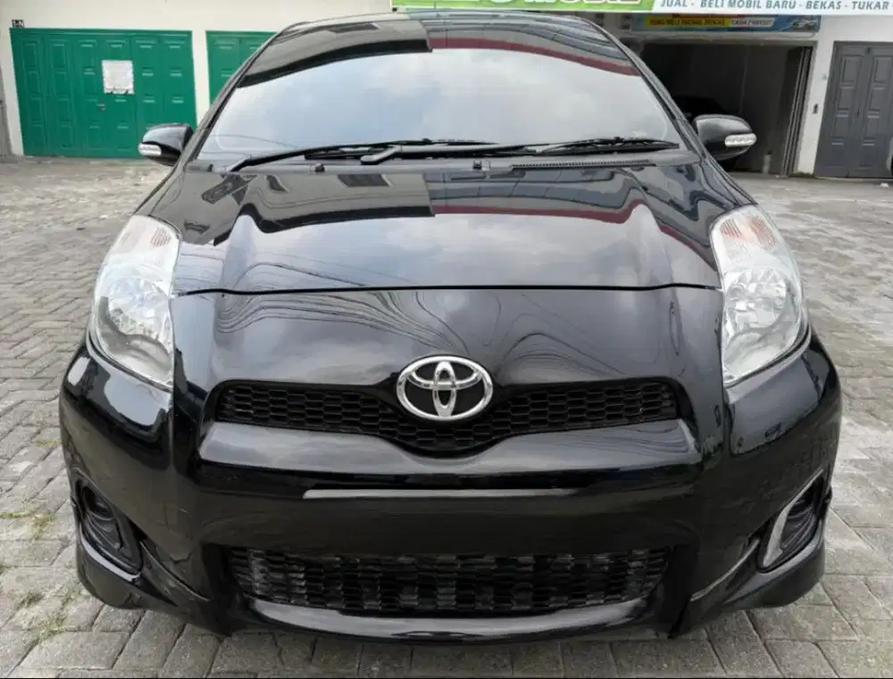 Yaris 1.5 E matic 2012