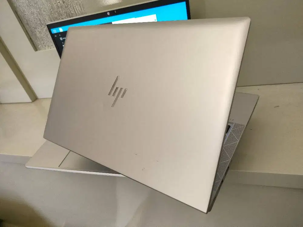 HP Elitebook 830 G8 SLIM Body aluminium Intel Core i5-1135G7U