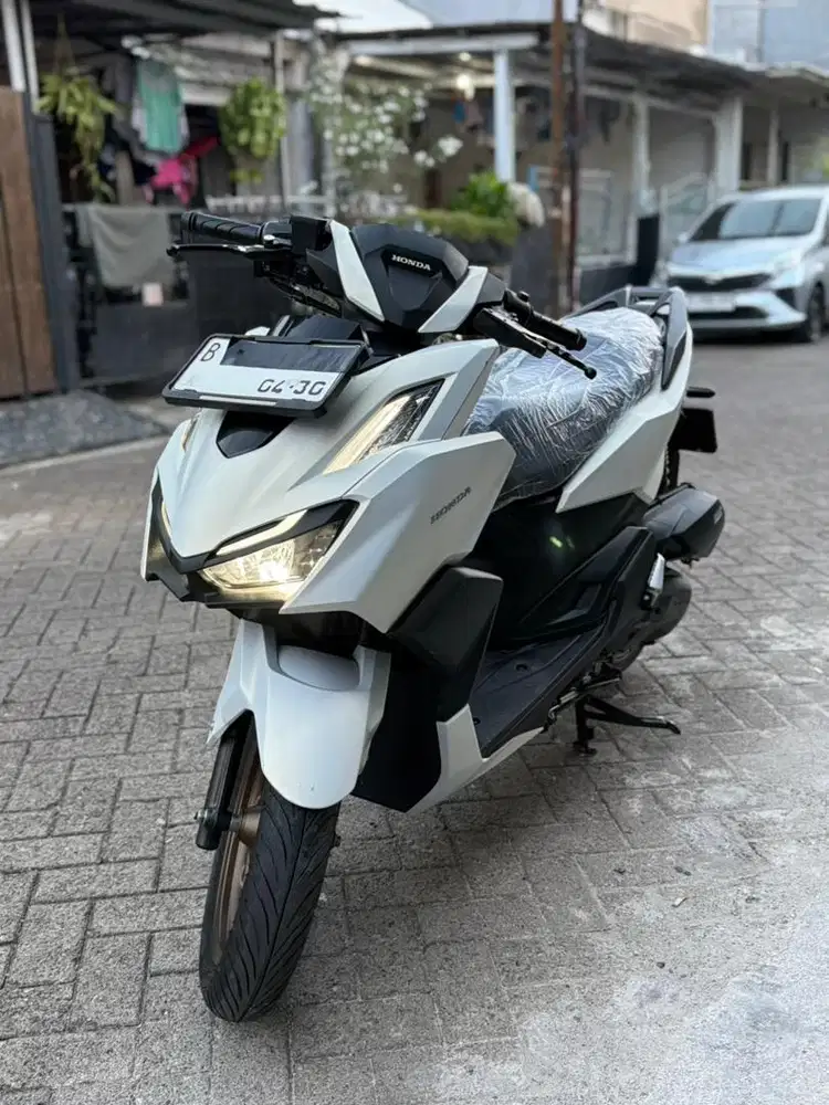KM 818 KILO! HONDA VARIO 160 CBS SPECIAL EDITION 2025 PAJAK 04-2026