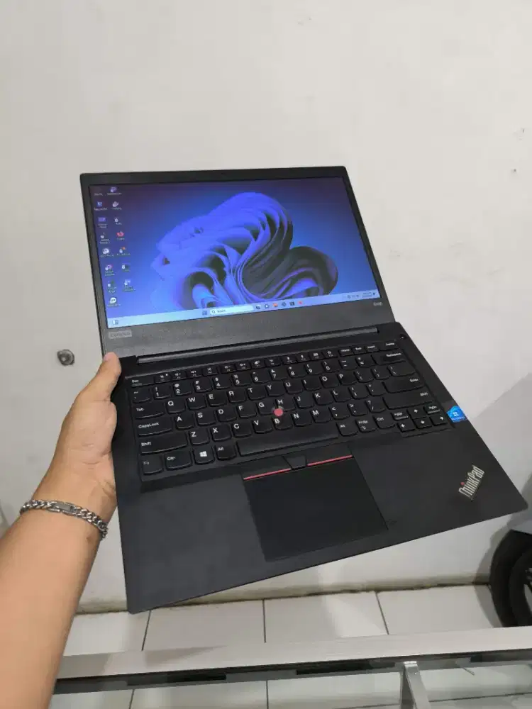 Laptop Lenovo Thinkpad E480 Ci7 Dual VGA