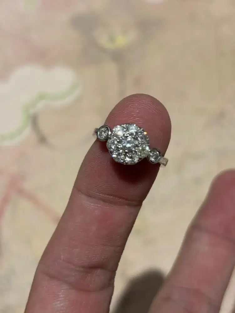 Berlian asli natural diamond