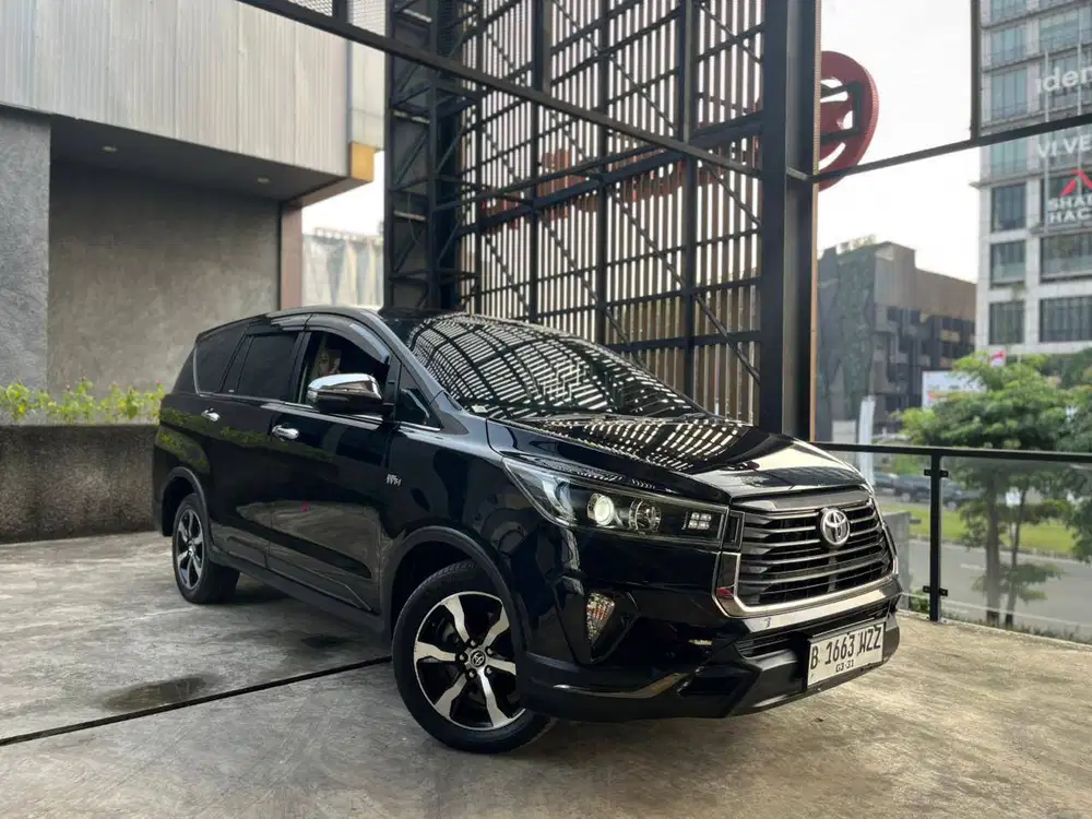 TOYOTA INNOVA VENTURER 2.0 AT 2021