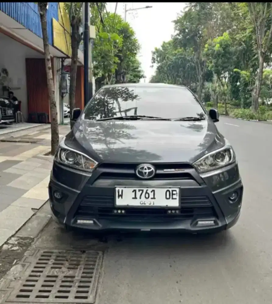TOYOTA YARIS S YRD AT 2015