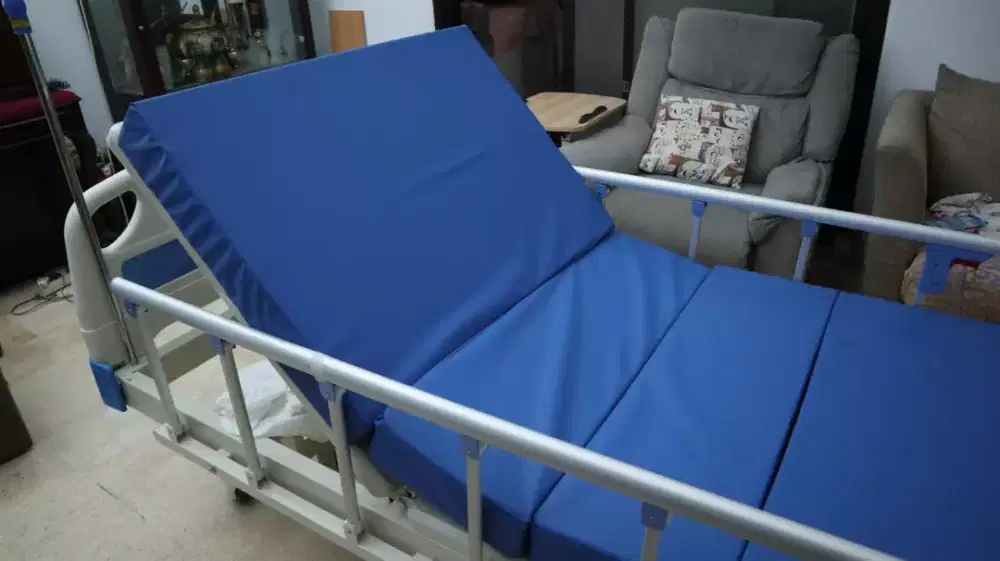 Bed ABS 215X95x60 (harga beli Rp 6.000.000)