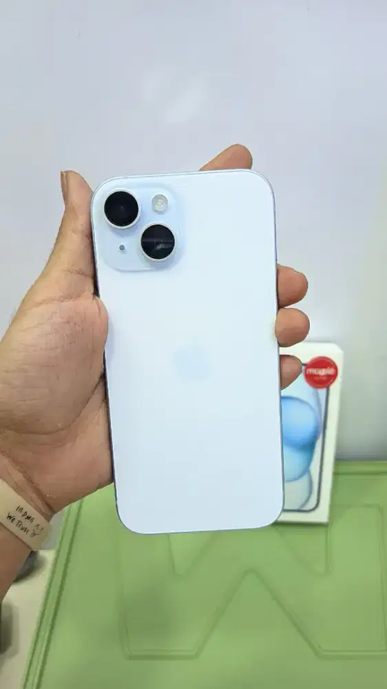 Iphone 15 256gb garansi resmi