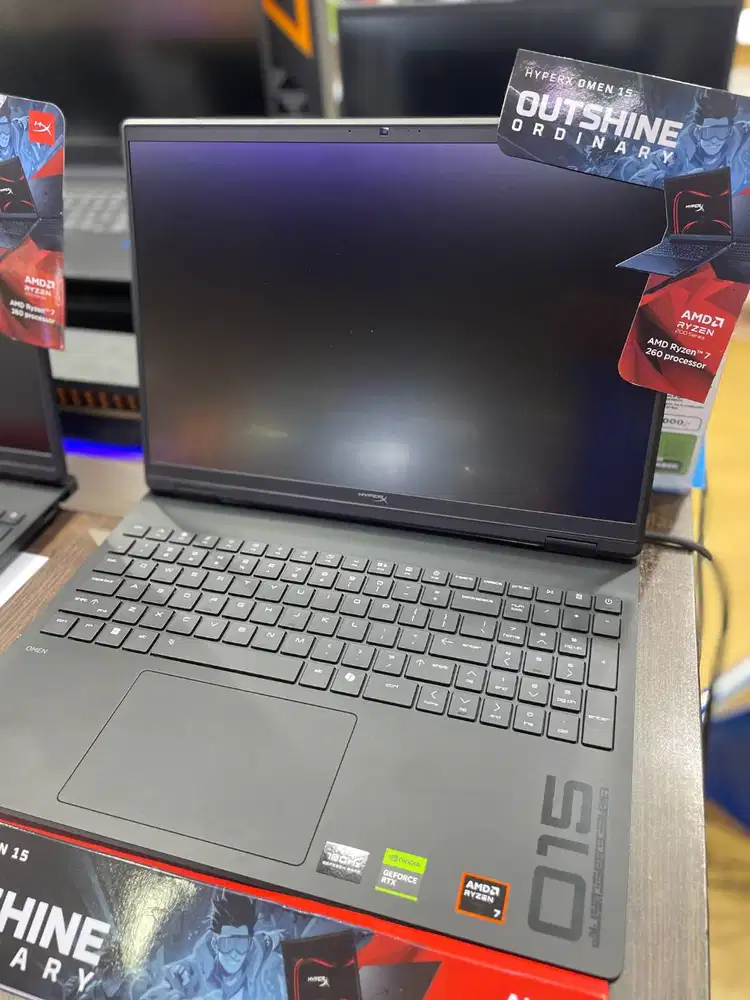Laptop Gamming HP HYPERX OMEN 15 GB0666AX AMD RYZEN 7 260 RTX5050 8GB