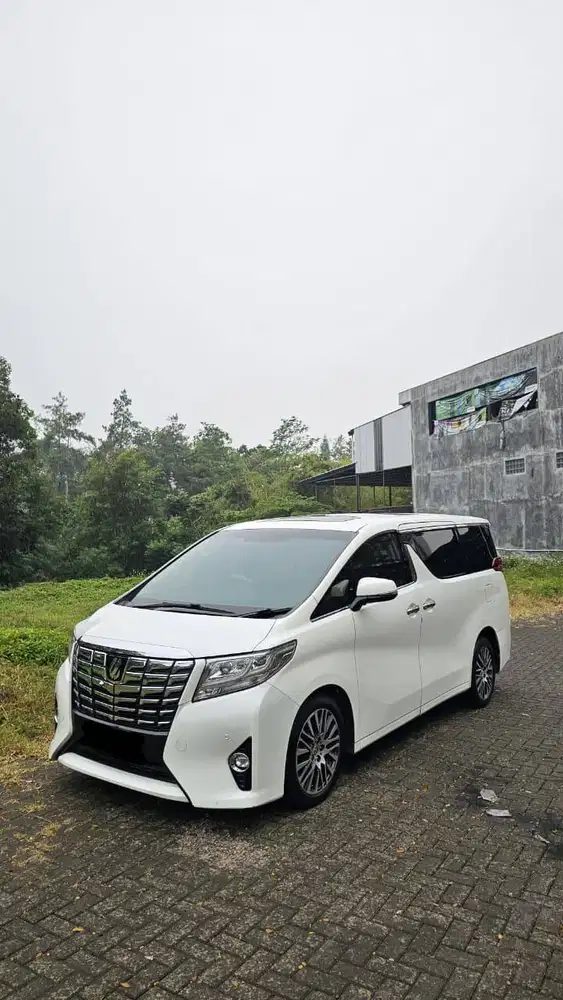 Toyota Alphard 2,5 G MPV AT White 2015