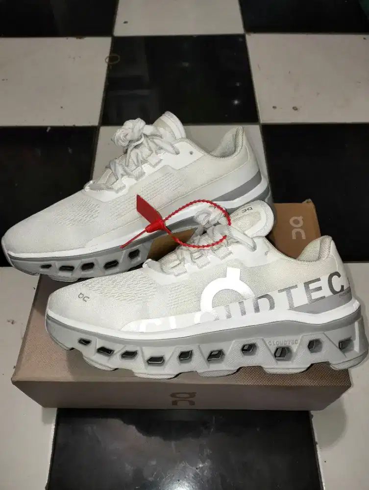 ON  Cloudmonster  White  Grey