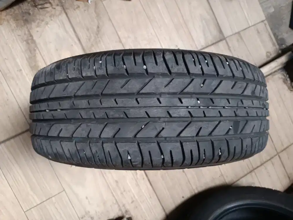 Ban seken Bridgestone