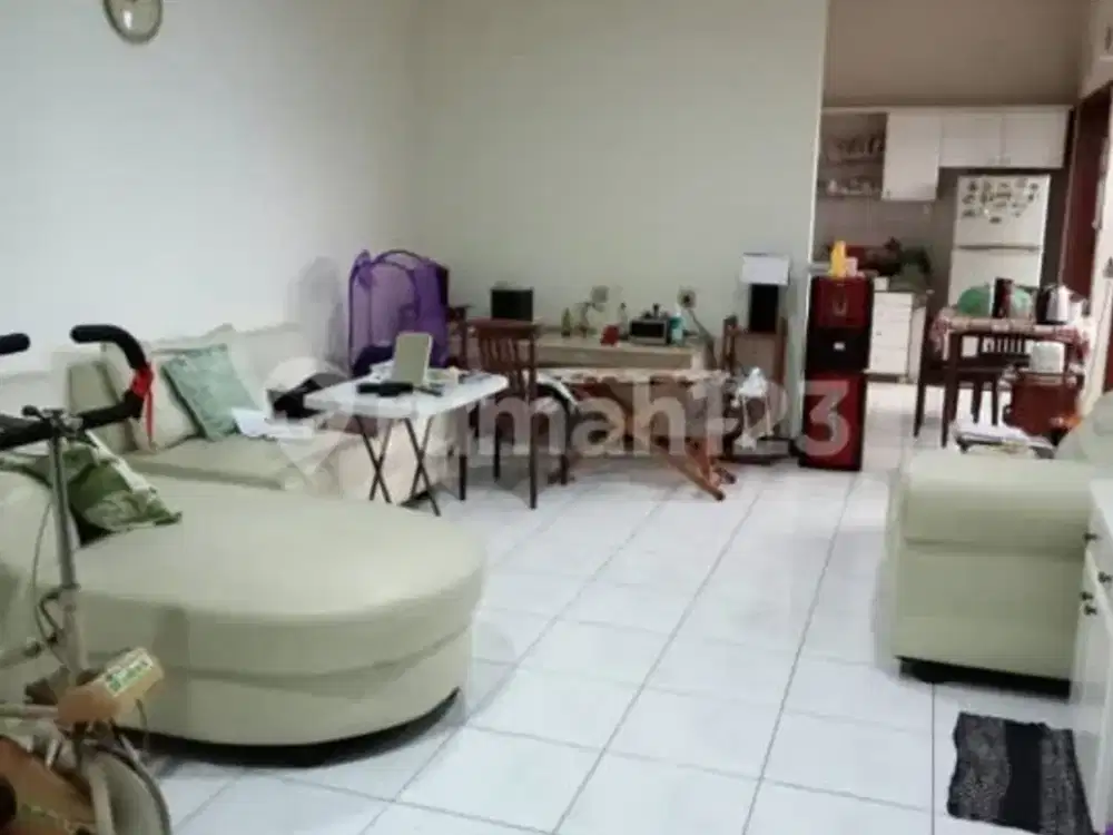 Rumah Strategis di Pusat Kota Bandung Sayap Riau Re Martadinata