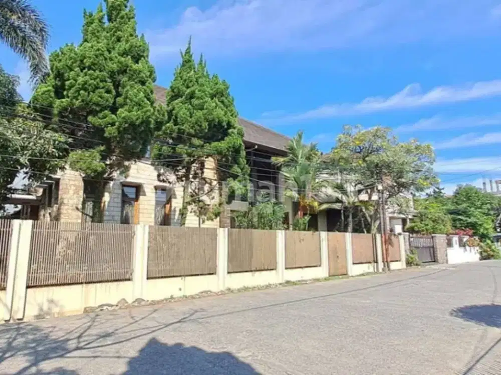 Rumah Hook Lux Siap Huni di Turangga Buahbatu Kota Bandung