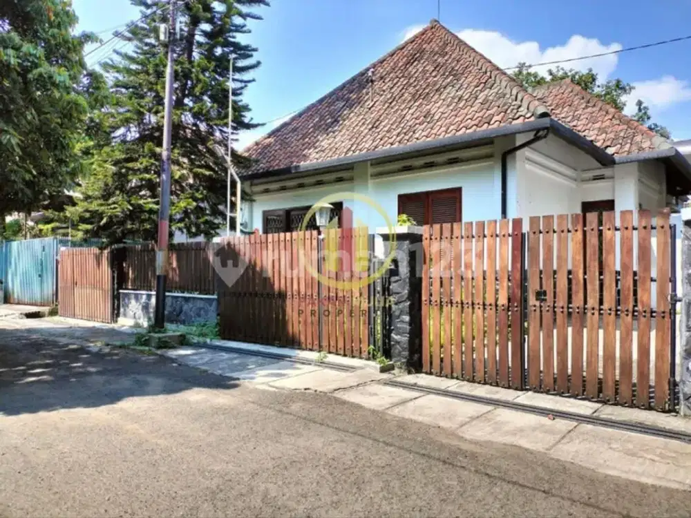 Murah! Rumah cantik dekat Jl Jakarta dan area Riau Bandung