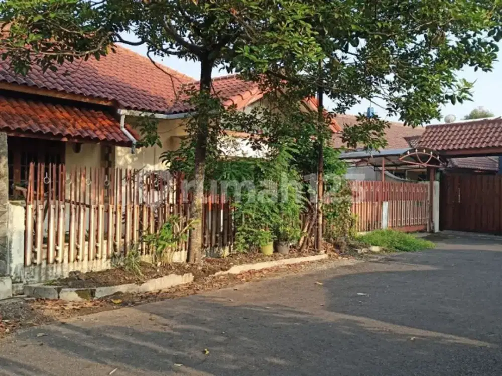 Rumah terawat lokasi bagus di turangga bandung