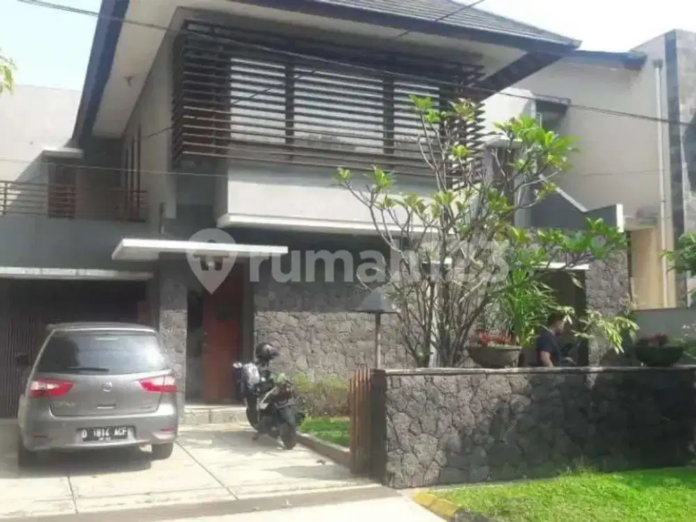 Rumah Bagus di Batununggal Indah Bandung