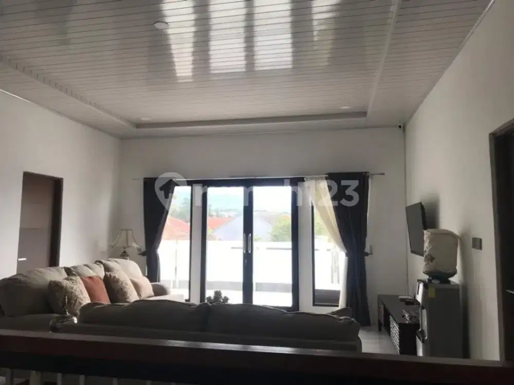 Rumah Bagus di Cigadung Bandung Murah