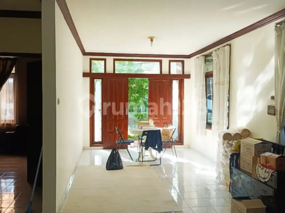 Rumah Hook Dalam Cluster Tubagus Ismail Bandung Kota