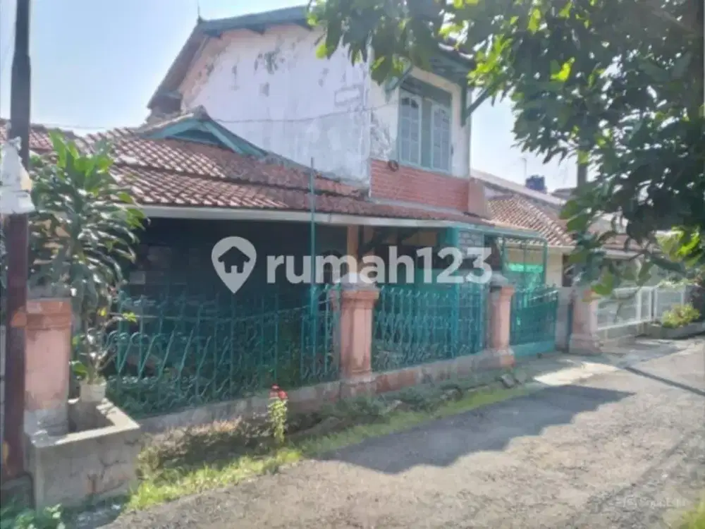Rumah Hitung Tanah di Antapani Bandung
