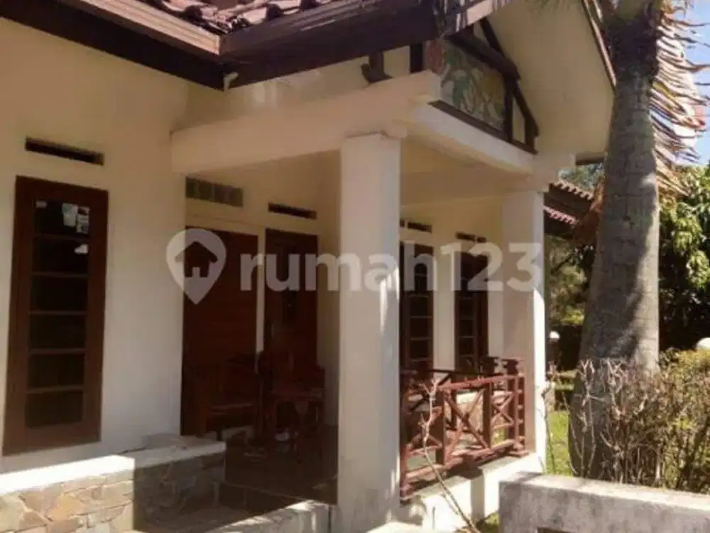 Rumah Bagus Siap Huni Halaman Luas di Gunung Batu Bandung