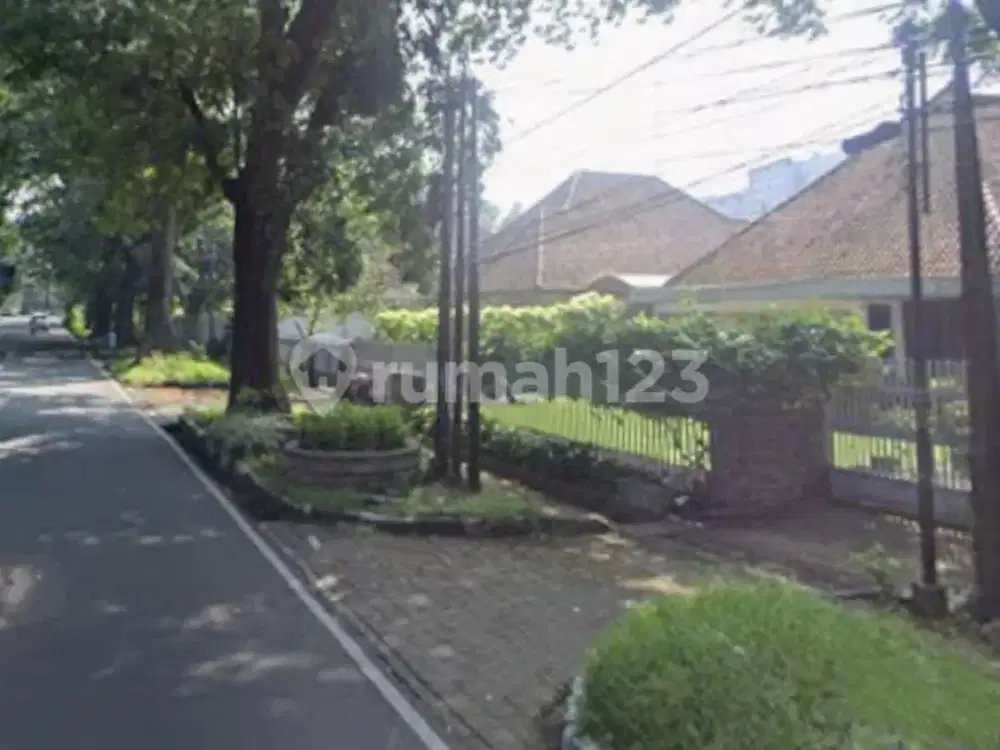 Murah Hitung Tanah Rumah Heritage di Mainroad Cipaganti Bandung