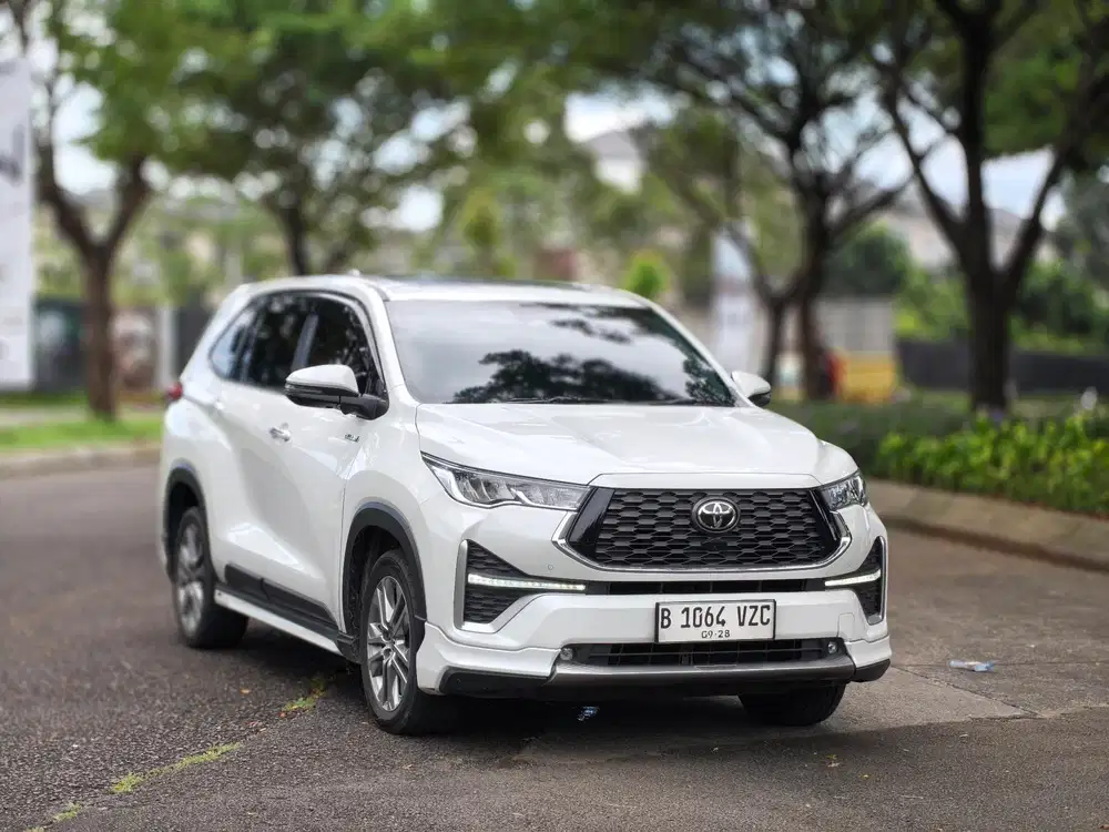 TOYOTA KIJANG INNOVA ZENIX Q HYBRID MODELISTA 2.0 AT 2023