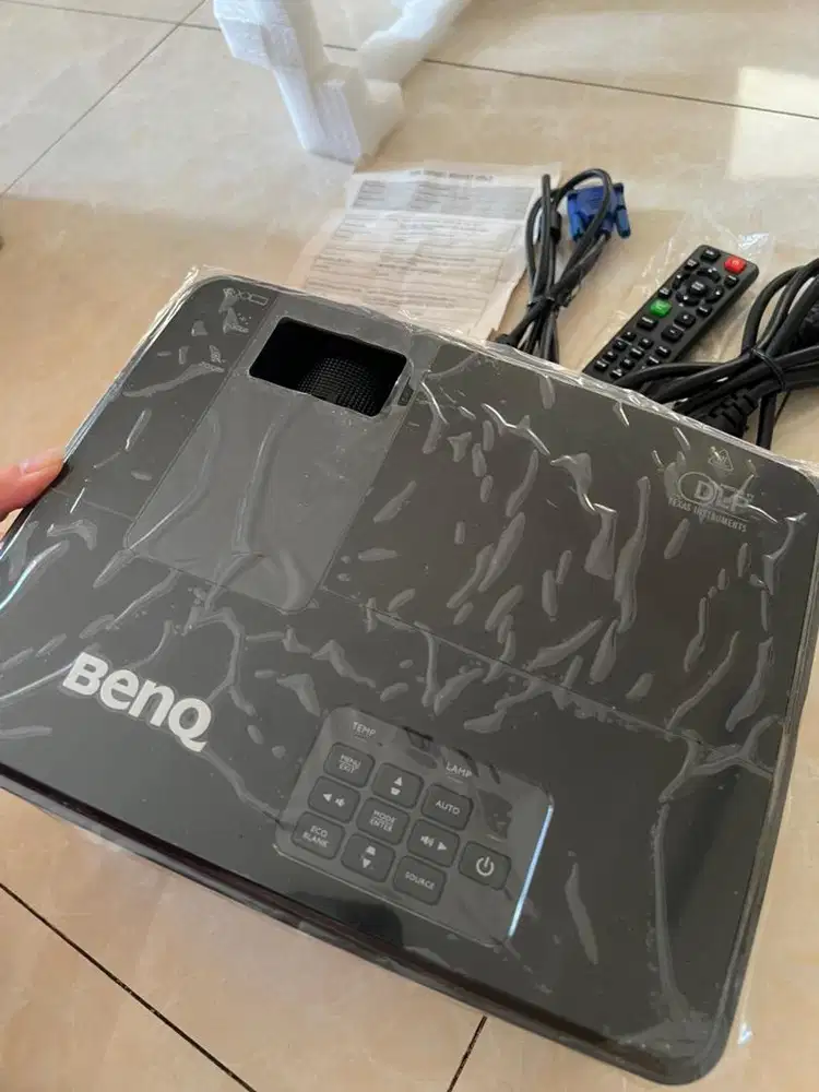 BenQ Digital Projector / Proyektor digital MS506P nobar