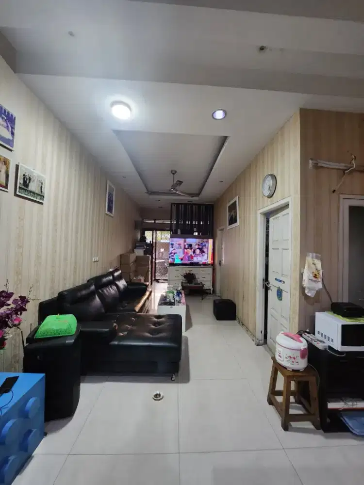 JUAL KOSAMBI BARU 200 m2 STRATEGIS