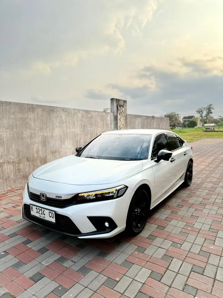 HONDA CIVIC RS TAHUN 2023 LIKENEW ISTIMEWA ANTIK