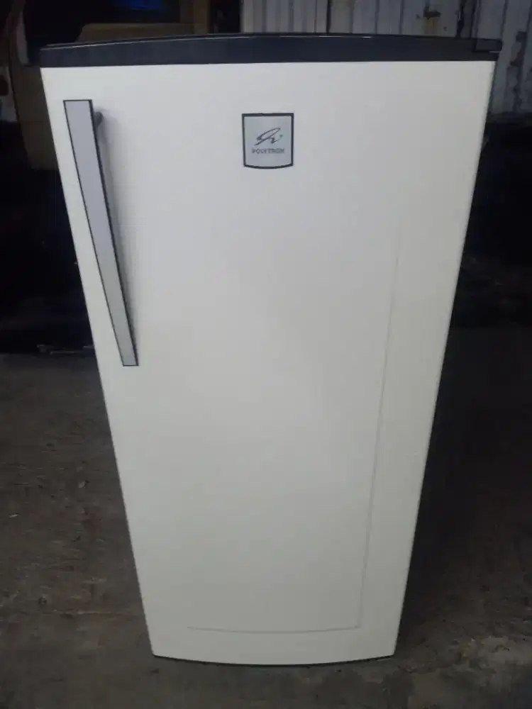 Kulkas Polytron 1 pintu normal