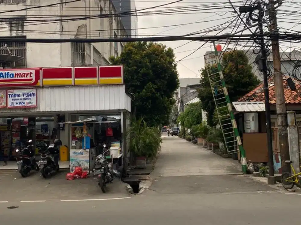 Jual Ruko di Jl Juanda Jakarta Pusat Kondisi Tersewa Cocok untuk investasi