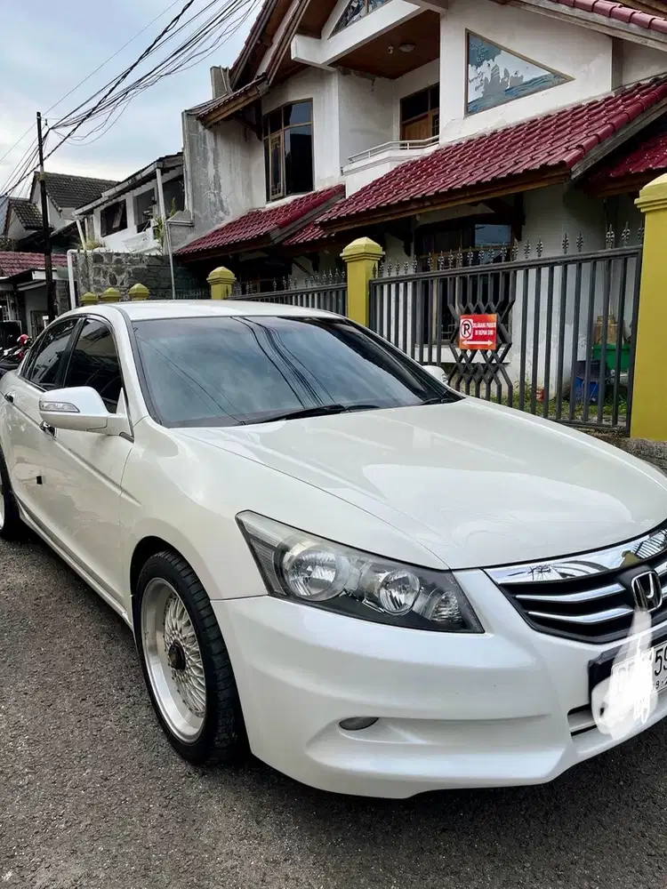 Honda Accord 2012 Bensin