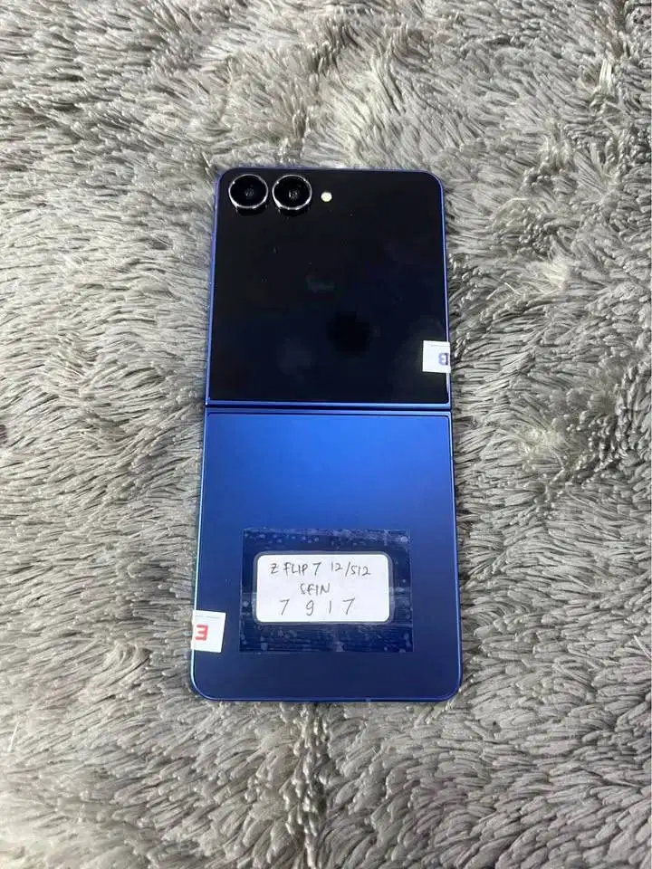Samsung Z flip 7 12/512 gb sein fullset garansi aktif