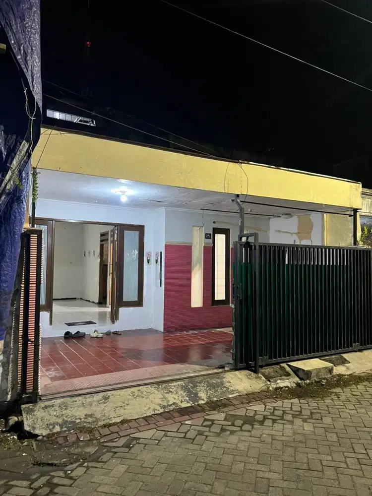 Disewakan Rumah Simpang Darmo Permai Utara