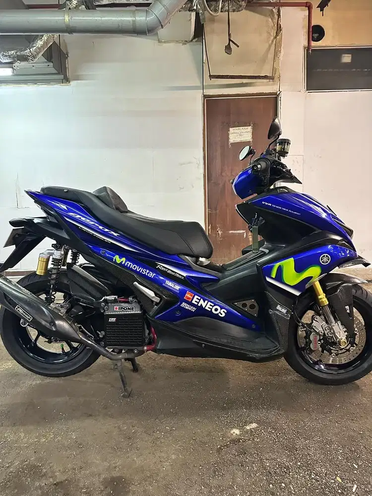 Yamaha Aerox 155 Movistar Warna Rare Langka dijalan