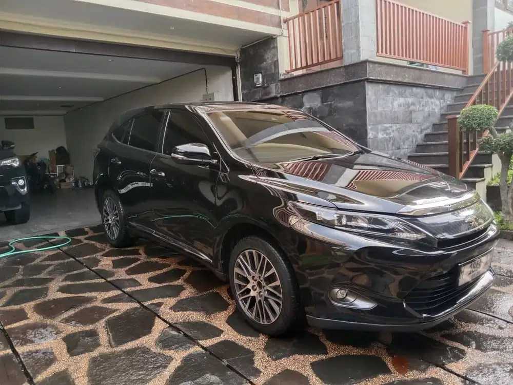 Toyota Harrier 2014