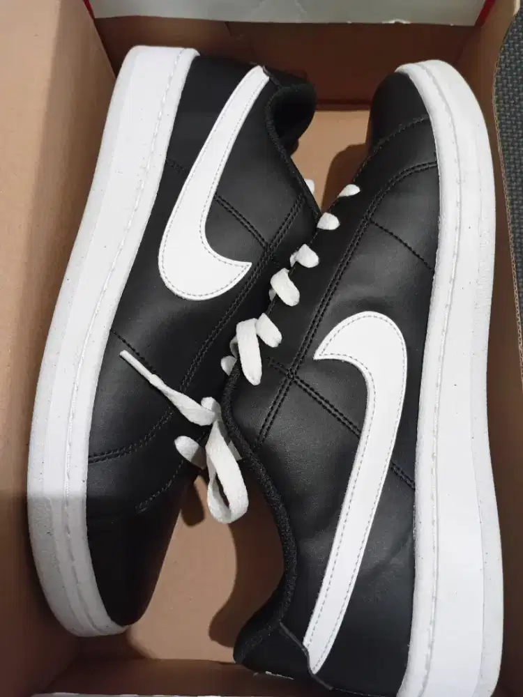 Sepatu Nike ori size 43/27,5cm