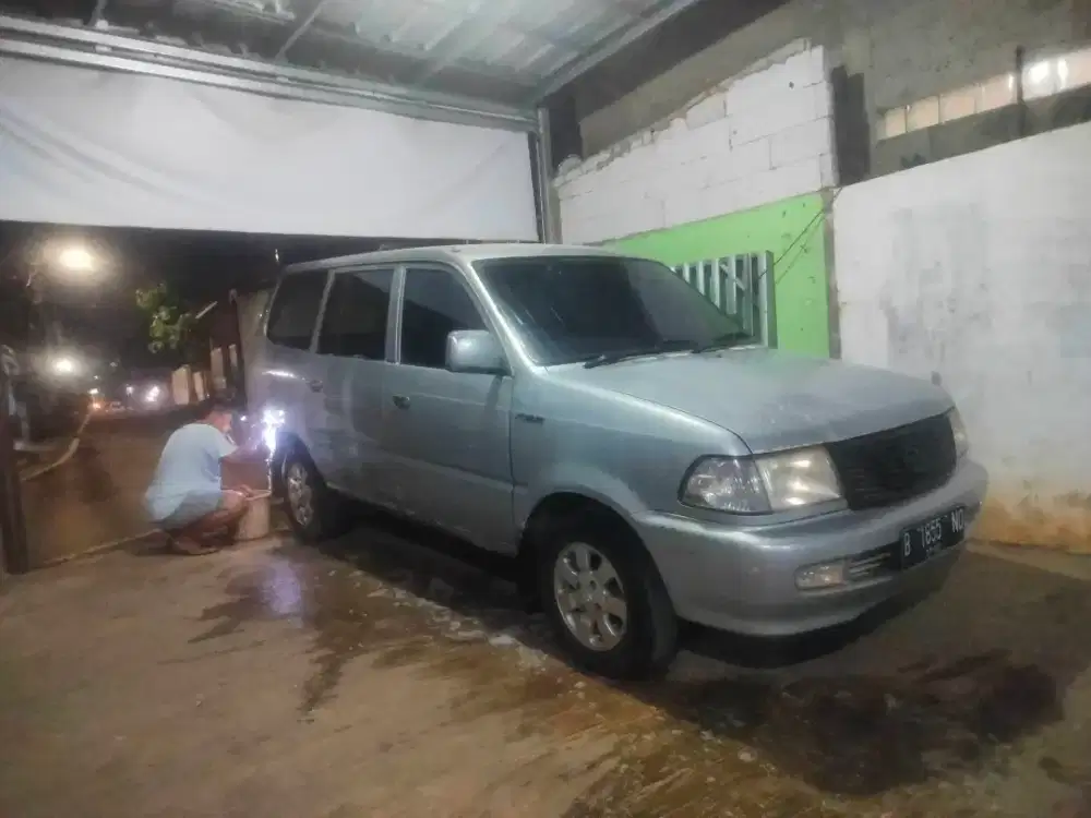 Toyota kijang kapsul lsx EFI th2002