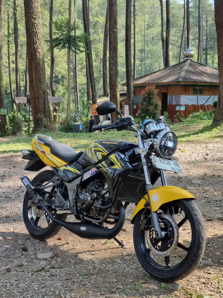 KAWASAKI NINJA R 2010