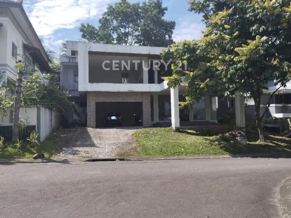 Dijual Rumah 3Lantai Di Sentul City View Lapangan Golf
