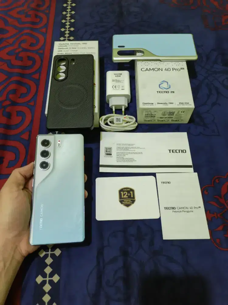 Tecno Camon 40 Pro 5G+ NFC RAM 12+12/256GB Garansi Aktif 30-06-2027